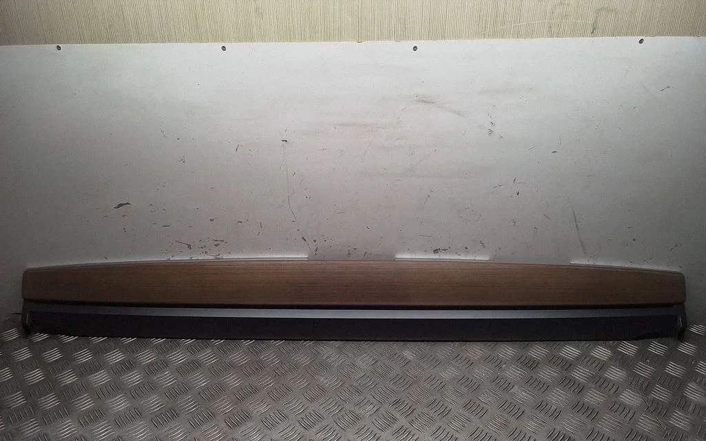 Dashboard trim 165536000A