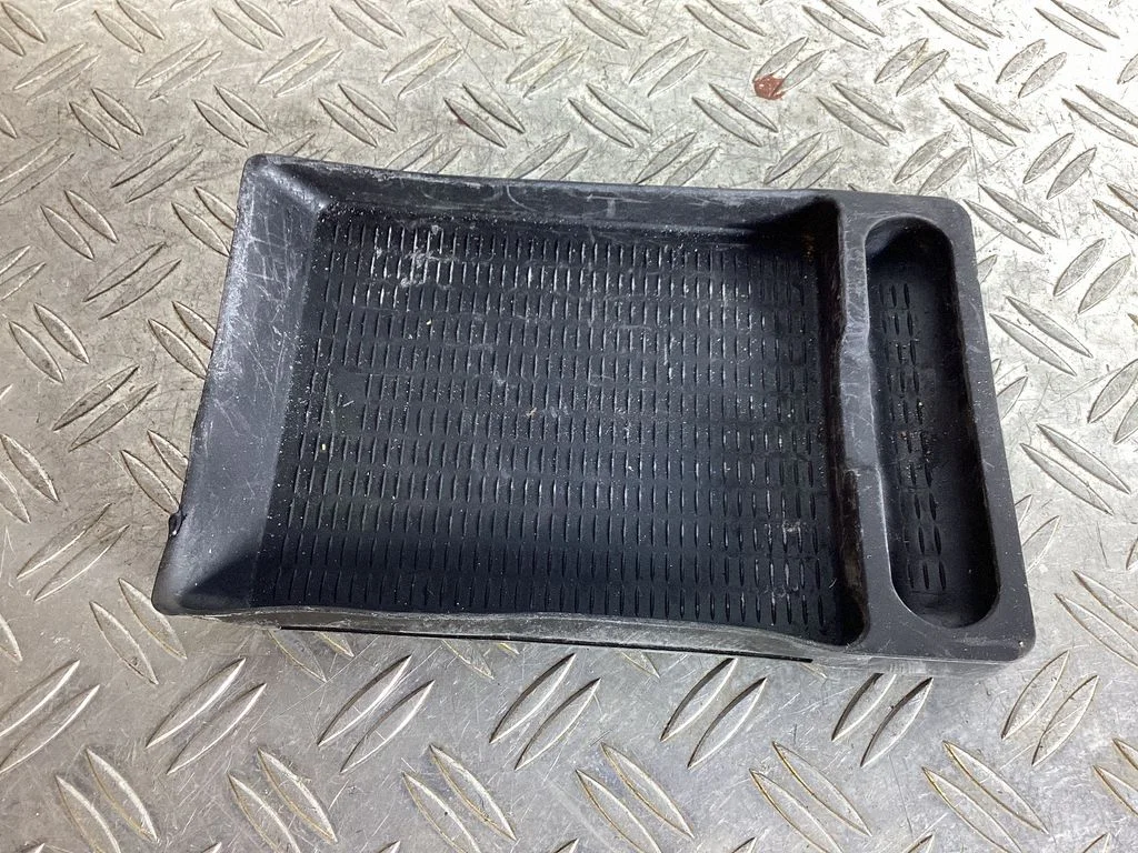 Glove box pad 51169142117