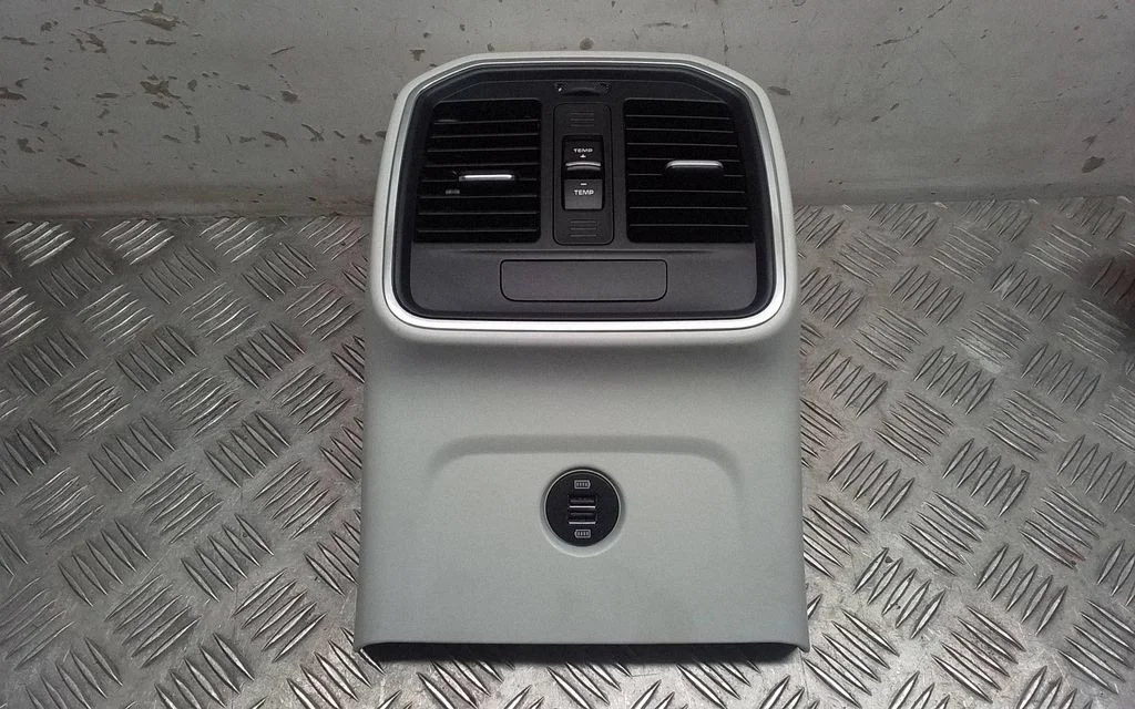 Rear air vent grill – Porsche Macan (95B) (2019-)
