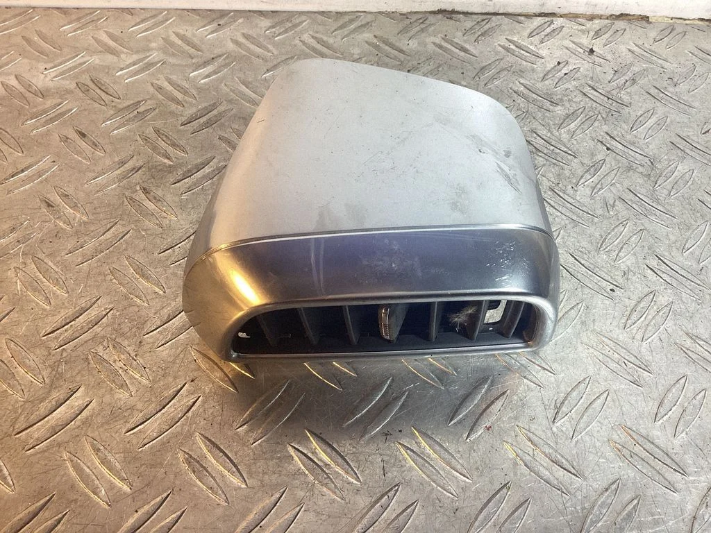Rear air vent grill – Porsche Cayenne (92A) (2010-2017)