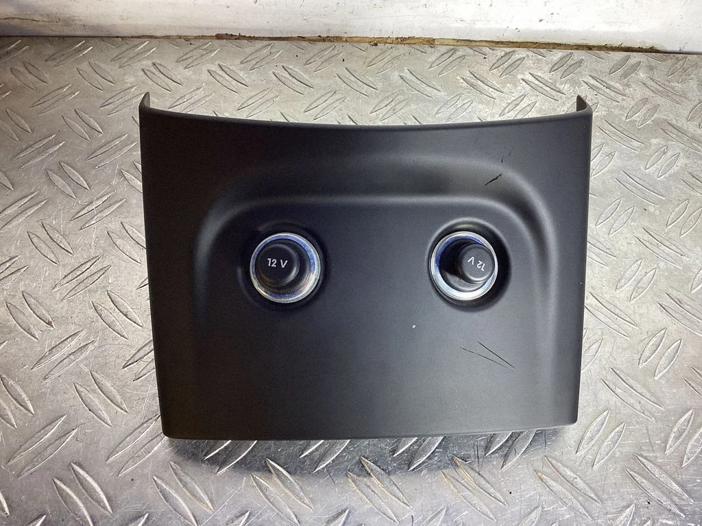 Cigarette lighter rear – Porsche Cayenne (92A) (2010-2017)