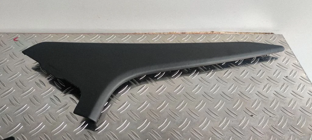 Centre console side trim front – Porsche 911 991 (2011-2019)