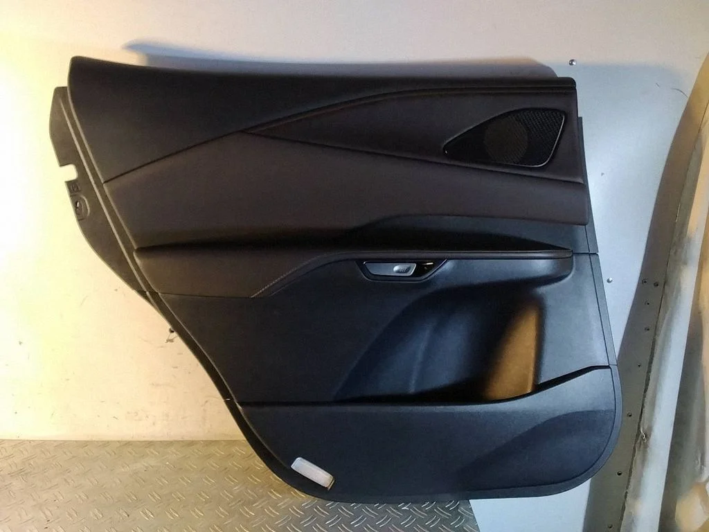 Rear door card panel trim – Lexus RX 450H (2016-)