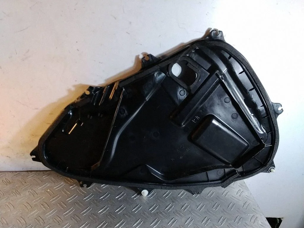 Other rear door trim element – Lexus RX 450H (2016-)