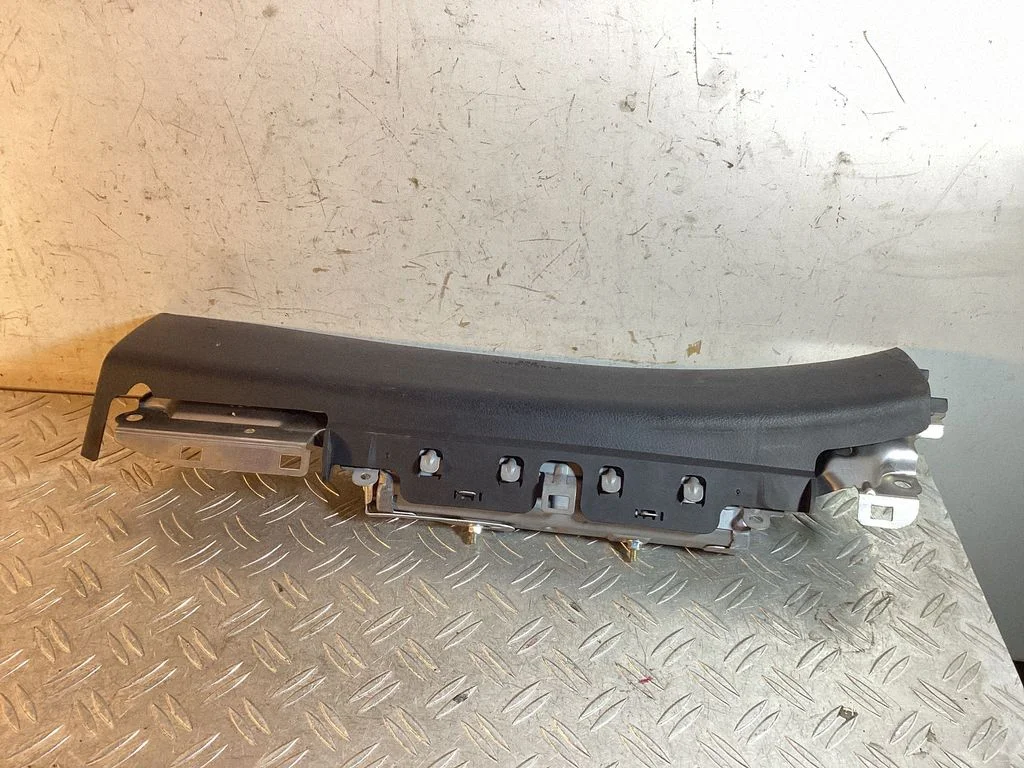 Knee airbag – Lexus RX III (2008-2015)