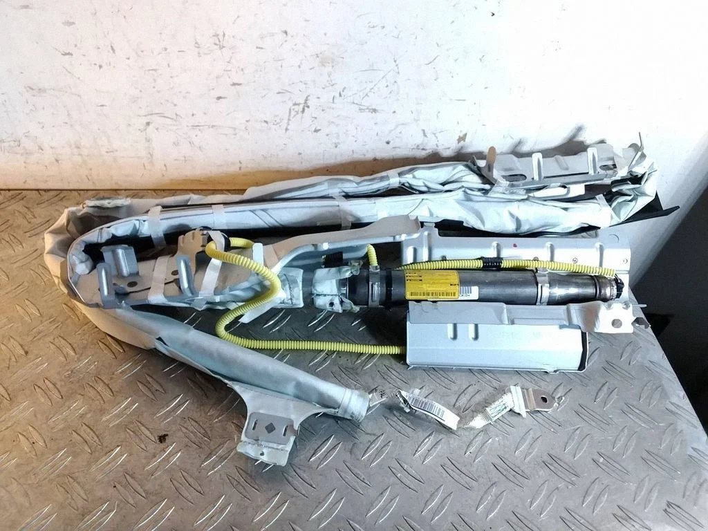 Katuse turvapadi (kardin) 617785901