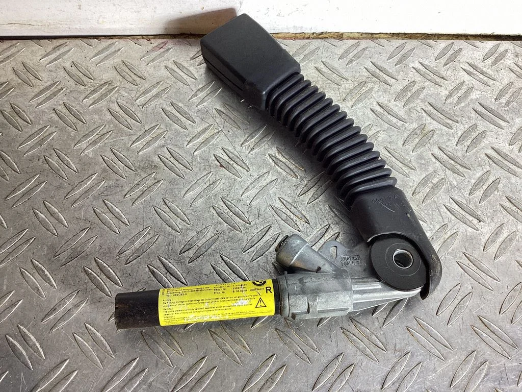 Eesmise turvavöö pannal – BMW X5 E70 (2006-2013)