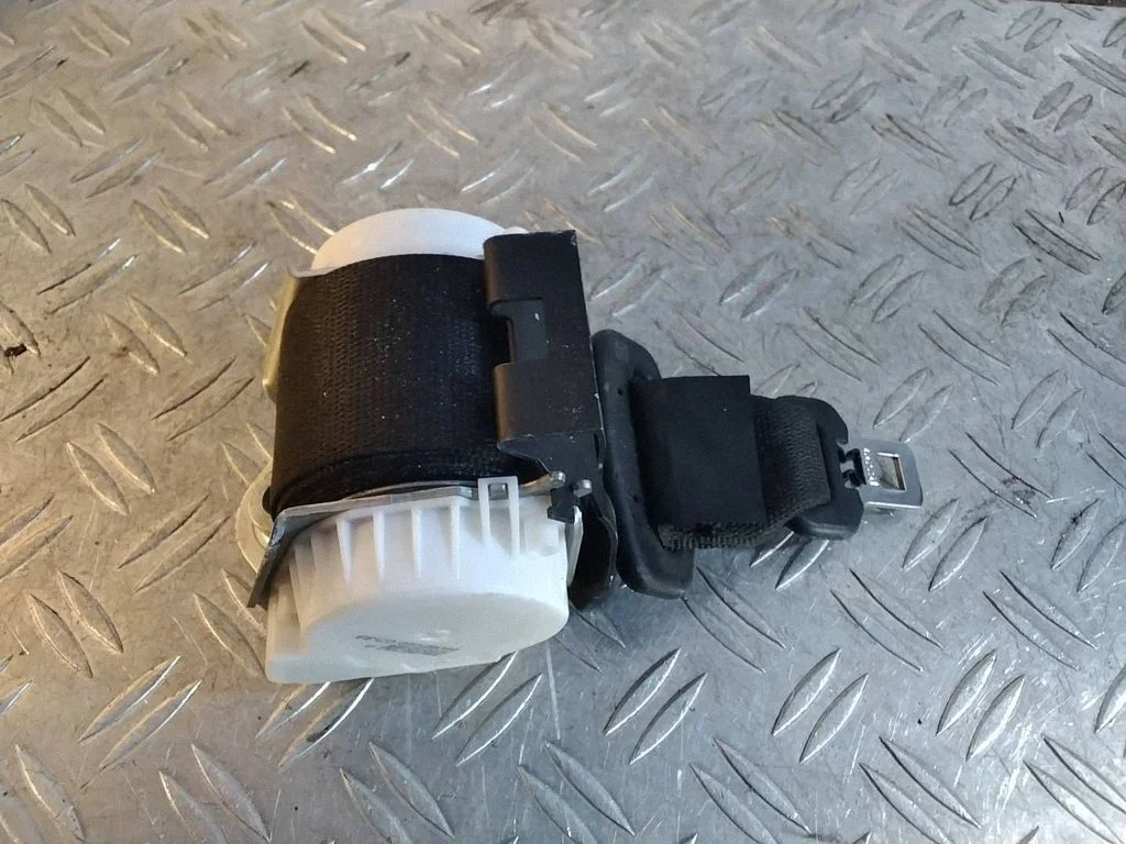 Middle seatbelt (rear) 34055990B
