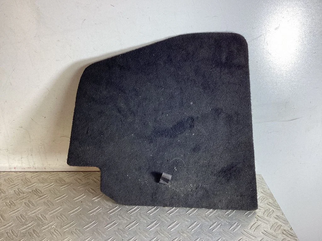 Pagasiruumi viimistluse kate – Lexus GS 250 350 300H 450H (2013-)