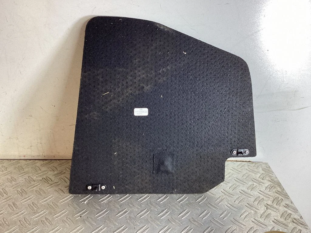 Pagasiruumi viimistluse kate – Lexus GS 250 350 300H 450H (2013-)