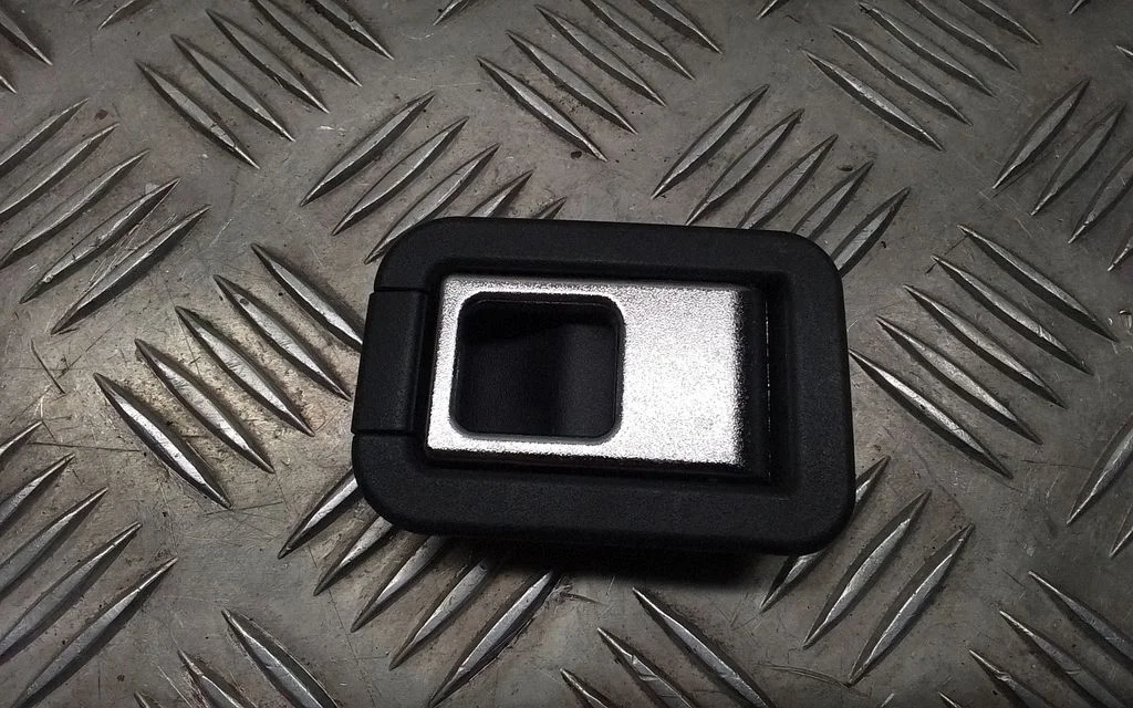 Kinnituskonks / -aas – Lexus RX 450H (2016-)