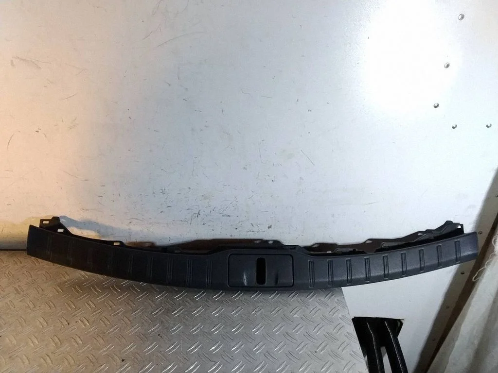 Trunk/boot sill cover protection – Lexus RX 450H (2016-)