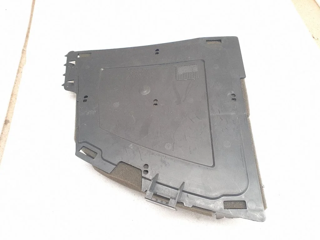 Pagasiruumi viimistluse kate – Audi A4 S4 B7 8E 8H (2005-2008)
