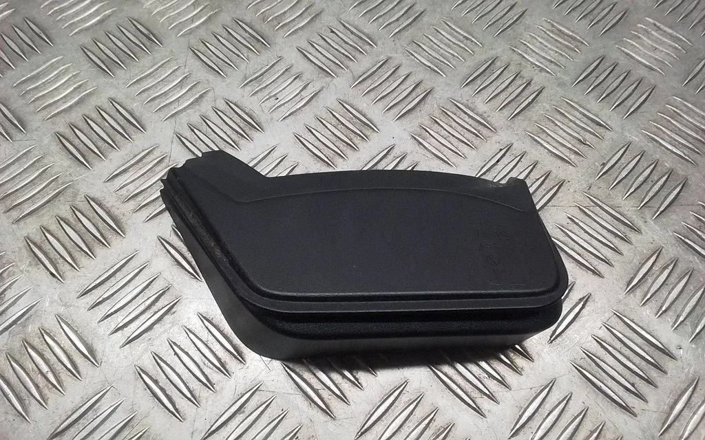 Rear light trim – Porsche Macan (95B) (2019-)
