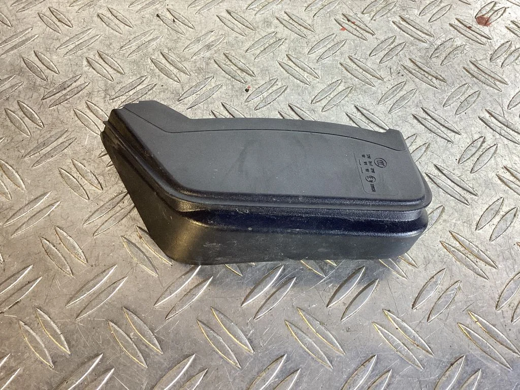 Rear light trim – Porsche Macan (95B) (2019-)