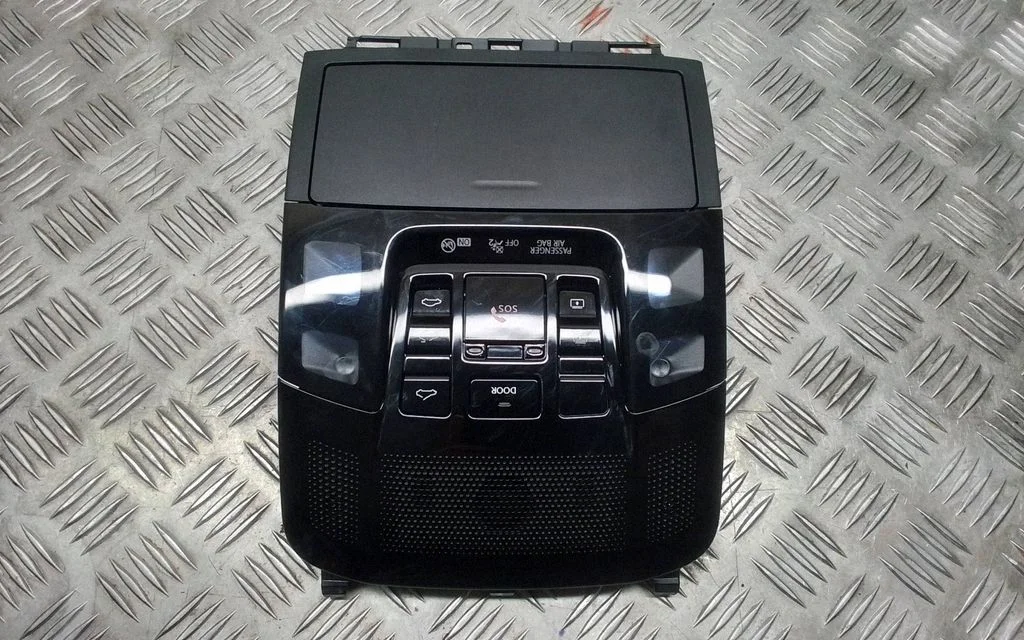 Laevoodri valgustuskonsooli viimistlus – Lexus RX 450H (2016-)
