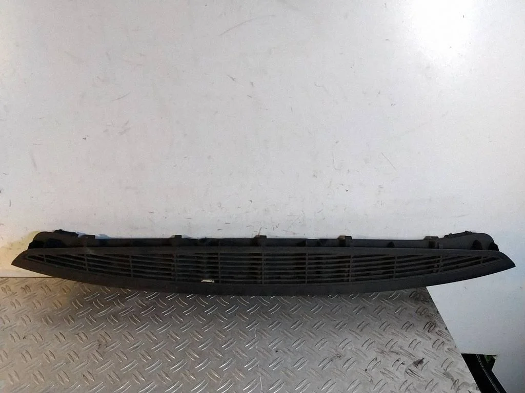 Pakiriiuli rest – BMW 5-seeria F10 F11 (2009-2016)