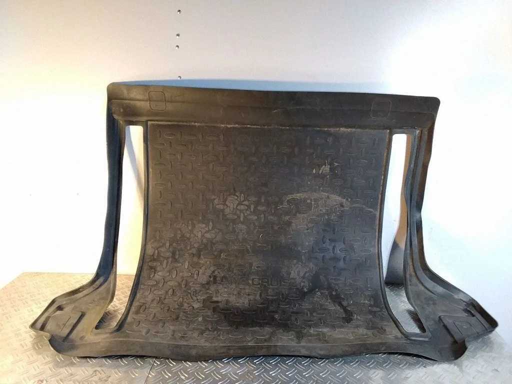 Trunk/boot mat liner – Toyota Land Cruiser (J200) (2008-)