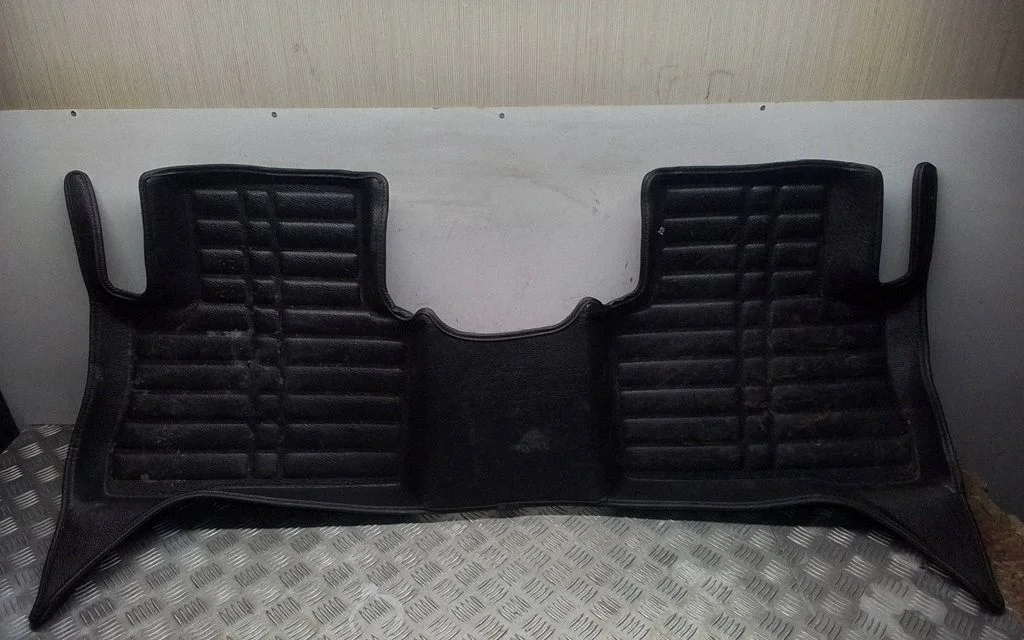 Rear floor mat – Toyota RAV 4 (XA50) (2018-)