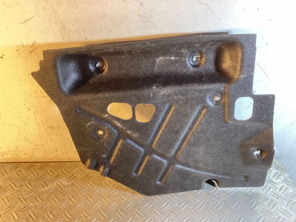 Armatuurlaua all olev heliisolatsioon – Porsche 911 991 (2011-2019)