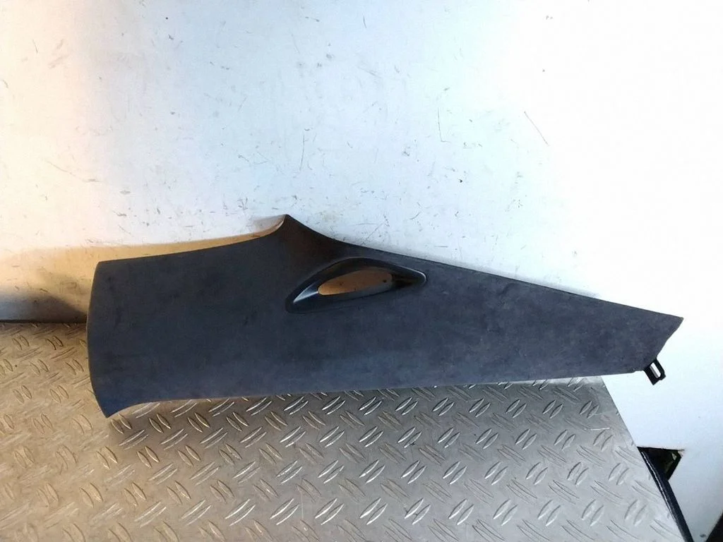 (B) pillar trim (top) – Porsche 911 991 (2011-2019)