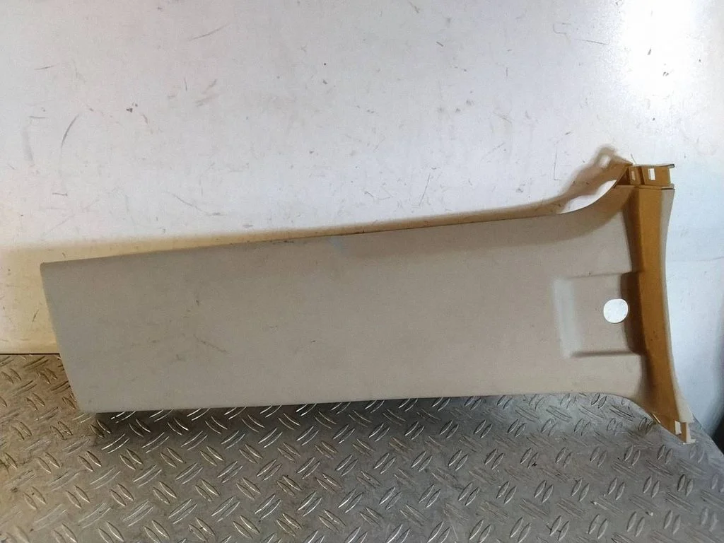 (B) pillar trim (bottom) – Toyota Land Cruiser (J150) (2009-)