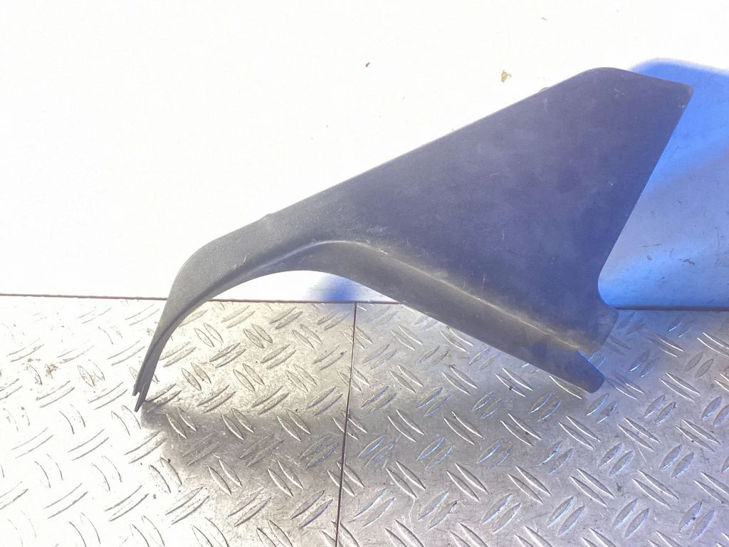 Foot area side trim – Land Rover Range Rover Sport L320 (2005-2013)