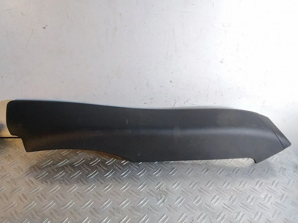 Rear seat side top trim – Lexus RX 450H (2016-)