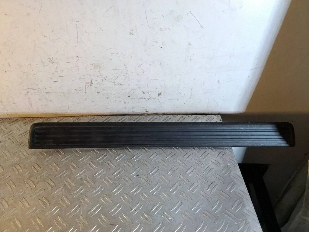 Front sill trim cover – Honda Accord (2008-2016)
