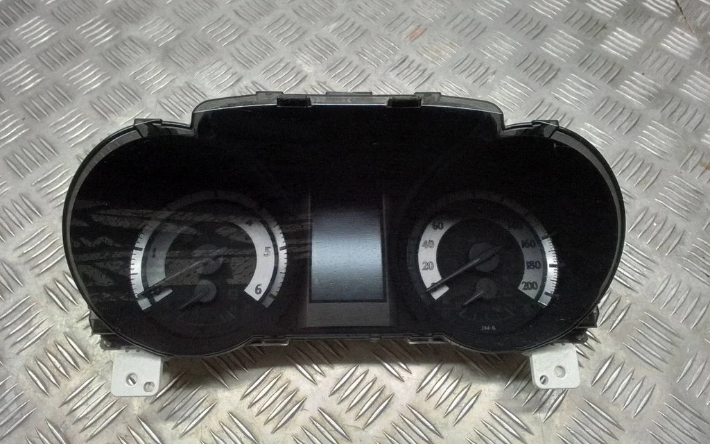 Speedometer (instrument cluster) – Toyota Land Cruiser (J150) (2009-)
