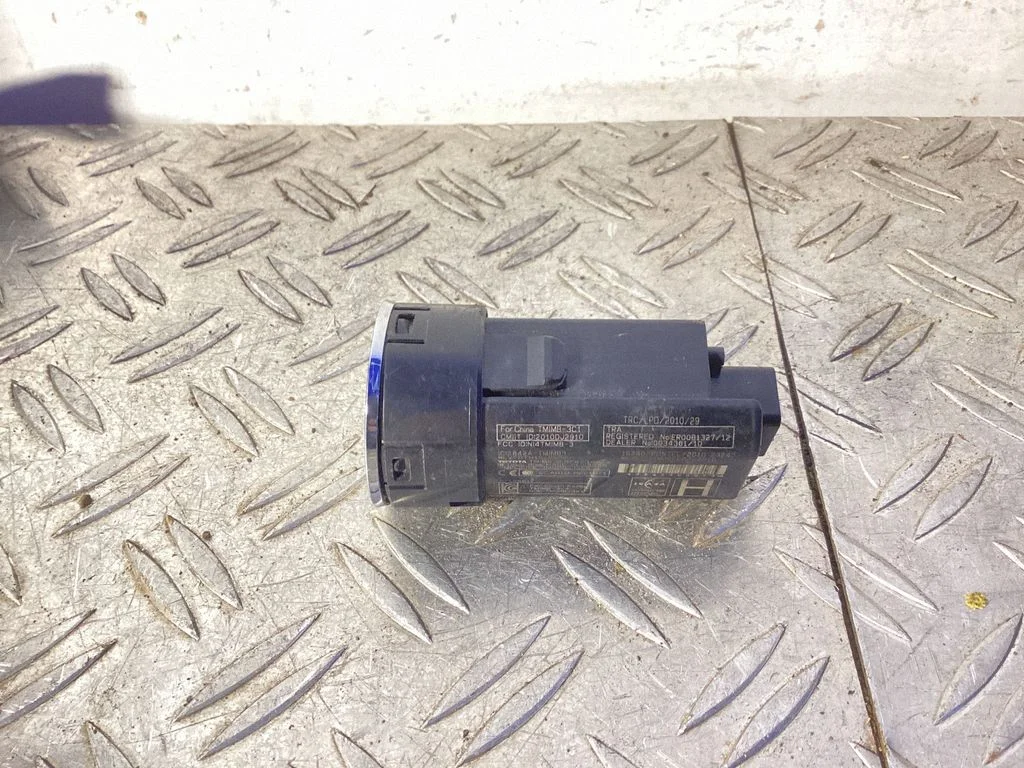 Engine start stop button switch – Lexus RX III (2008-2015)