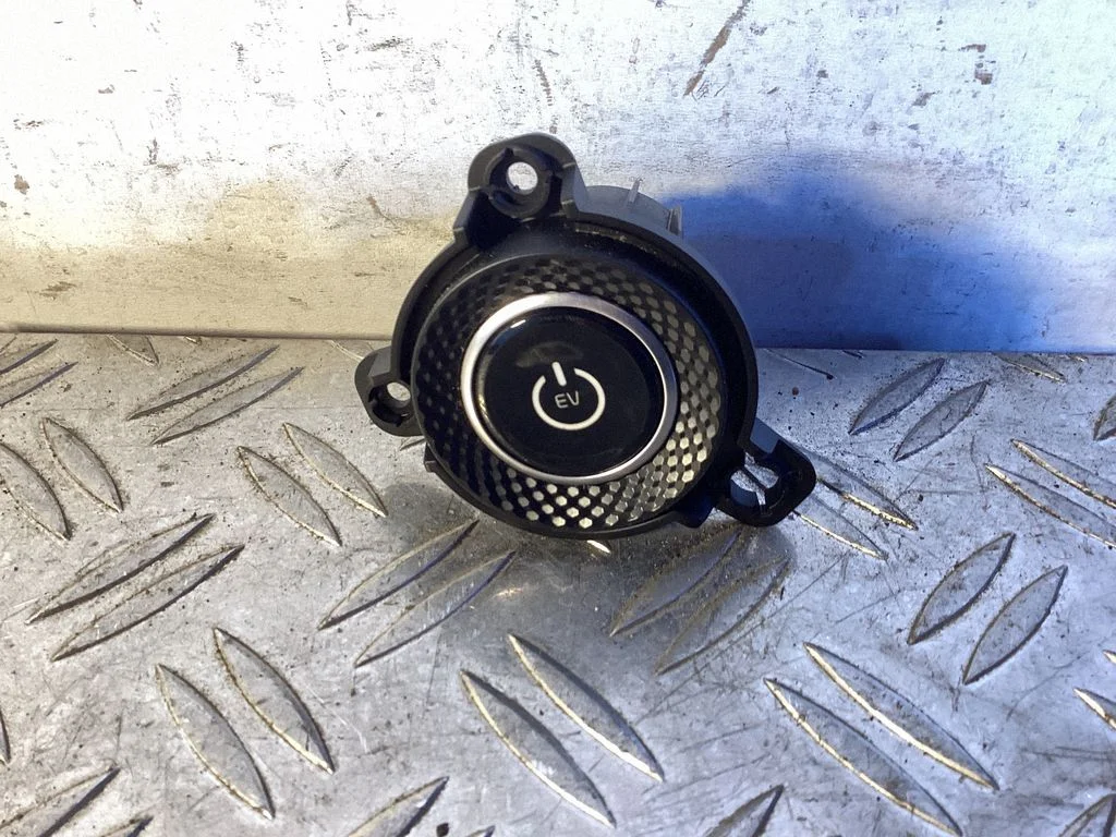 Engine start stop button switch – KIA Niro (2022-)