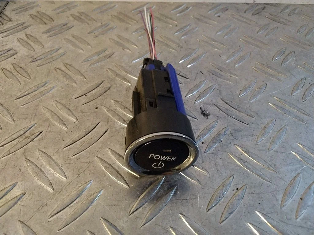 Engine start stop button switch – Lexus RX III (2008-2015)