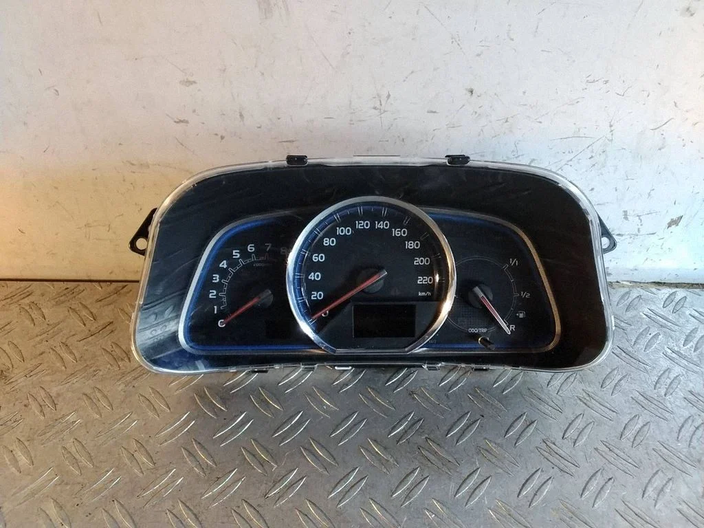 Speedometer (instrument cluster) – Toyota RAV 4 (XA40) (2012-2018)