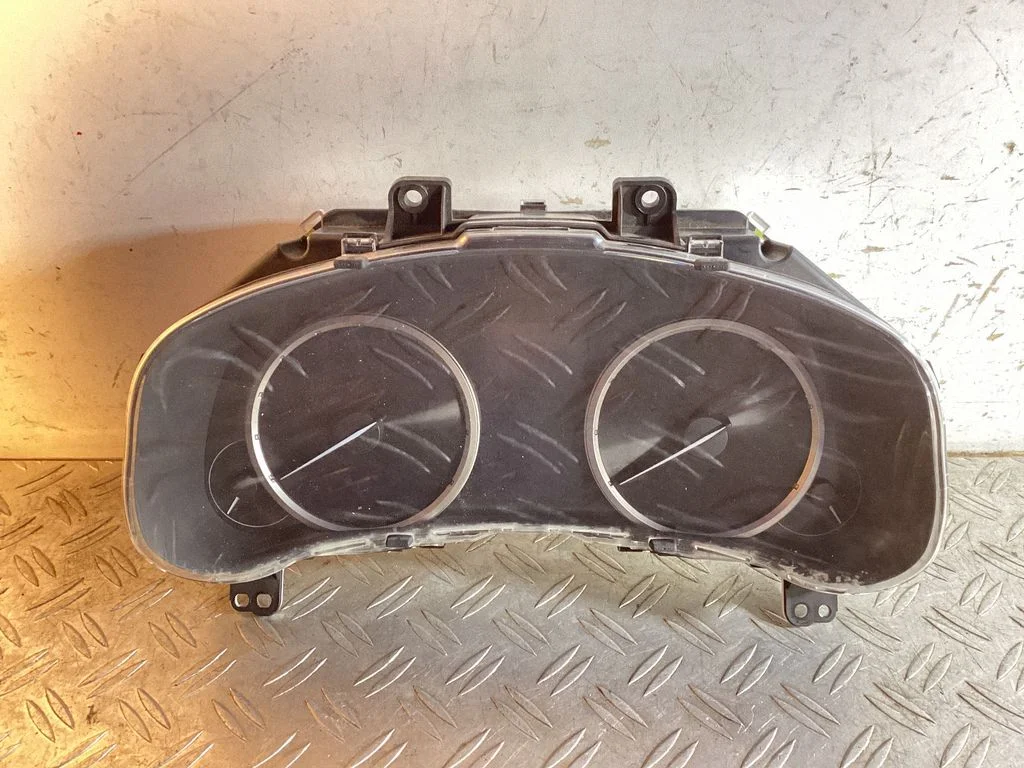Speedometer (instrument cluster) – Lexus NX (2014-2021)