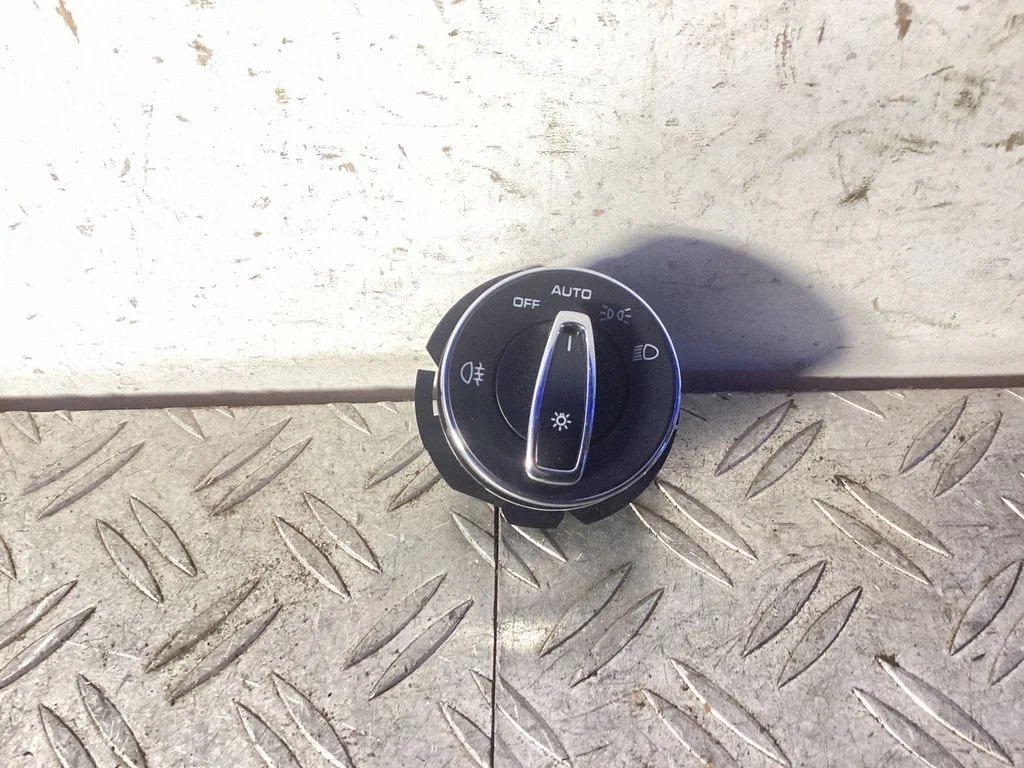 Light switch – Porsche Macan (95B) (2019-)