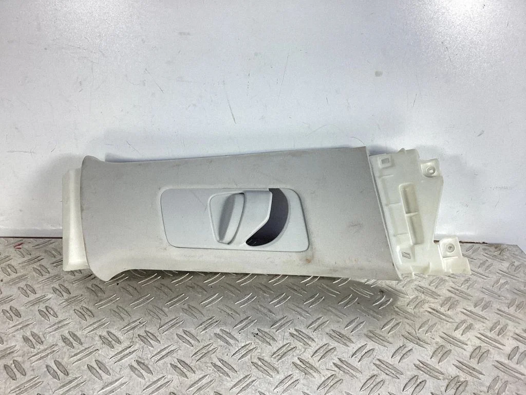 Kerepost (keskmine) – Lexus RX III (2008-2015)