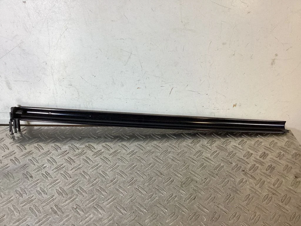 Sunroof frame – Mercedes-Benz C-Class W205 (2014-2021)