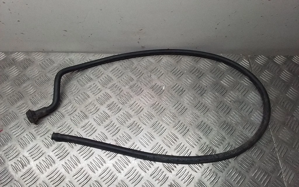 Water drain line hose – Porsche Macan (95B) (2014-2018)