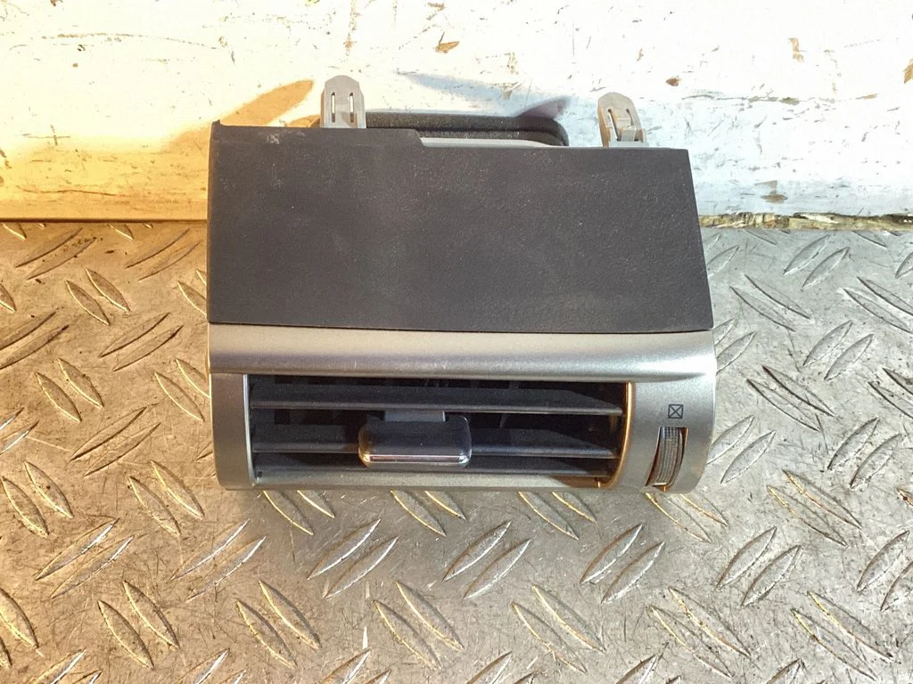 Air flow deflector – Lexus IS III XE30 (2013-2020)