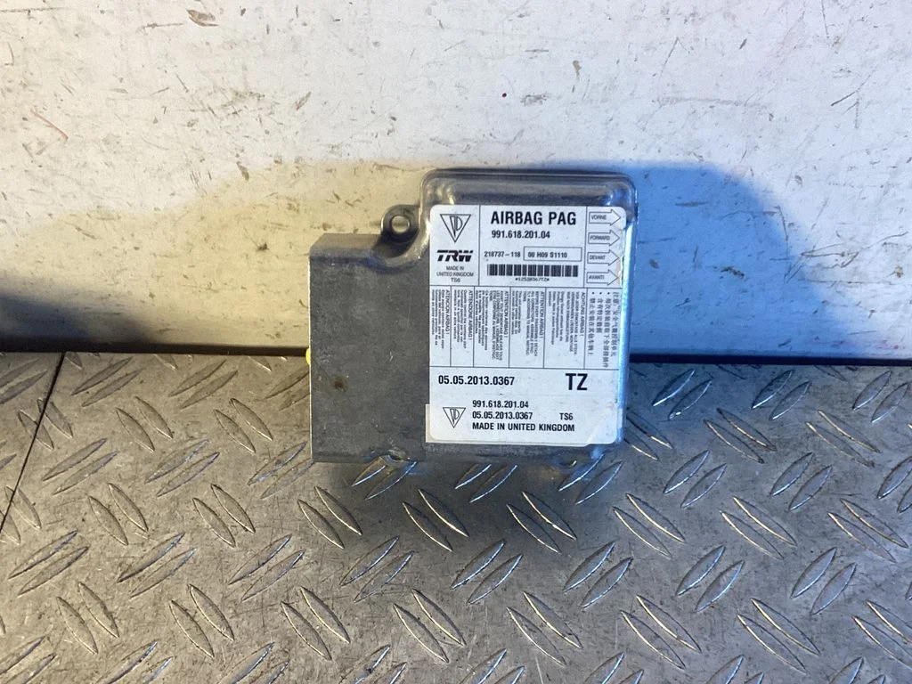 Airbag control unit/module – Porsche 911 991 (2011-2019)