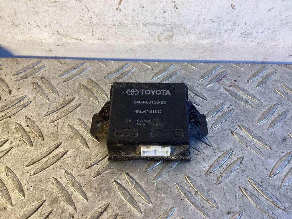 Alarm control unit/module – Toyota RAV 4 (XA40) (2012-2018)