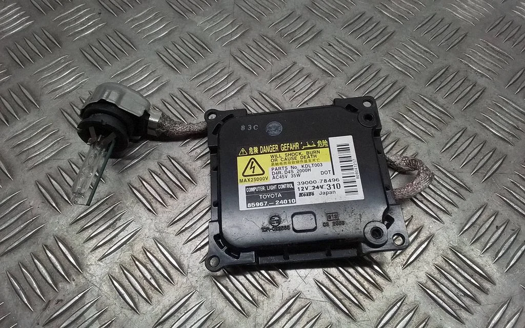 Xenon control unit/module – Toyota Avensis T250 (2003-2006)
