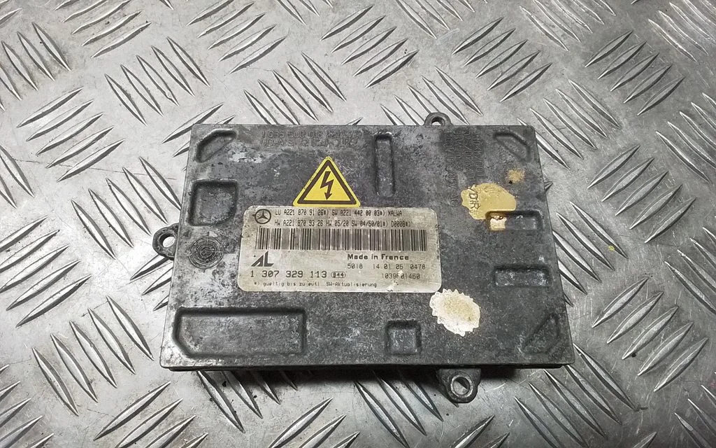 Xenon control unit/module – Mercedes-Benz S-Class W221 (2005-2013)