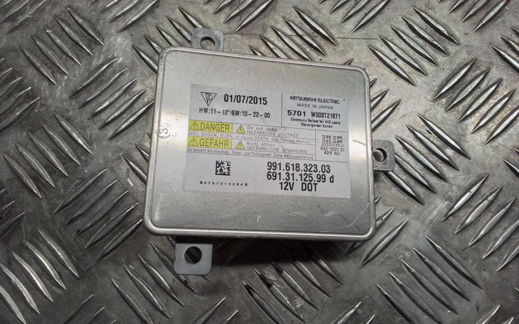 Xenon control unit/module – Porsche Macan (95B) (2014-2018)