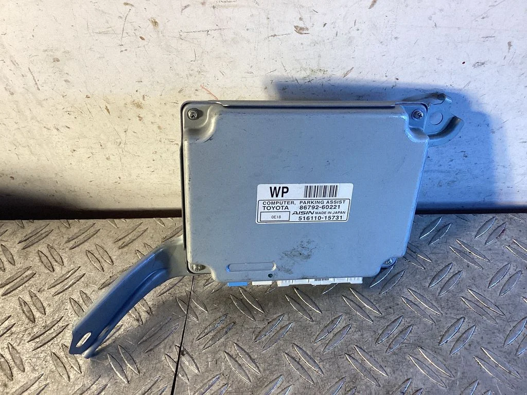 Parking PDC control unit/module – Toyota Land Cruiser (J150) (2009-)