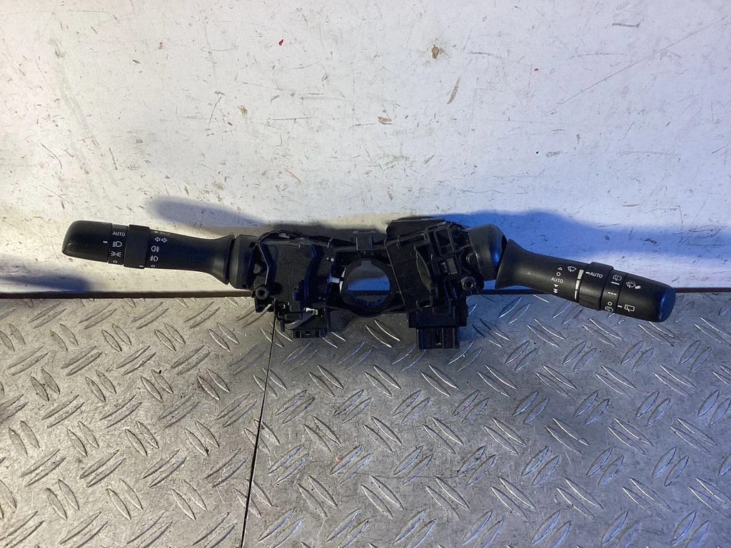 Wiper turn signal indicator stalk/switch – Toyota Land Cruiser (J150) (2009-)