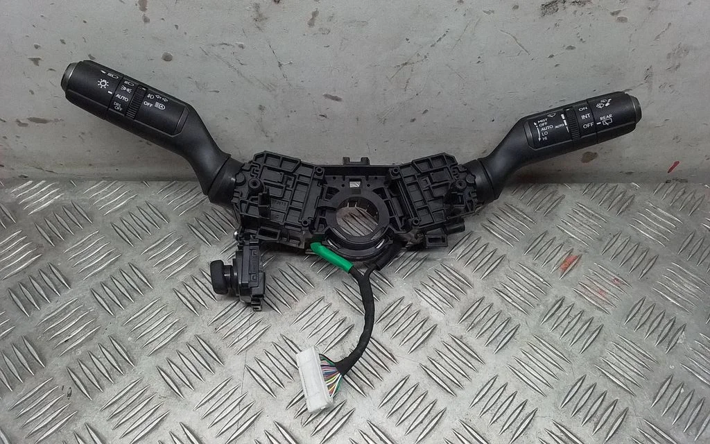 Wiper turn signal indicator stalk/switch – Lexus NX (2021-)