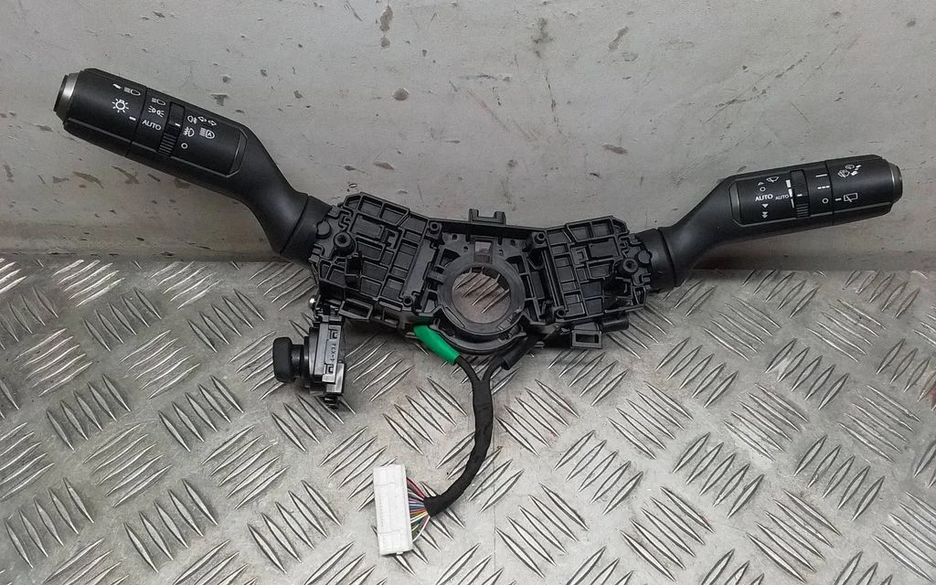 Wiper turn signal indicator stalk/switch – Lexus RX 450H (2016-)