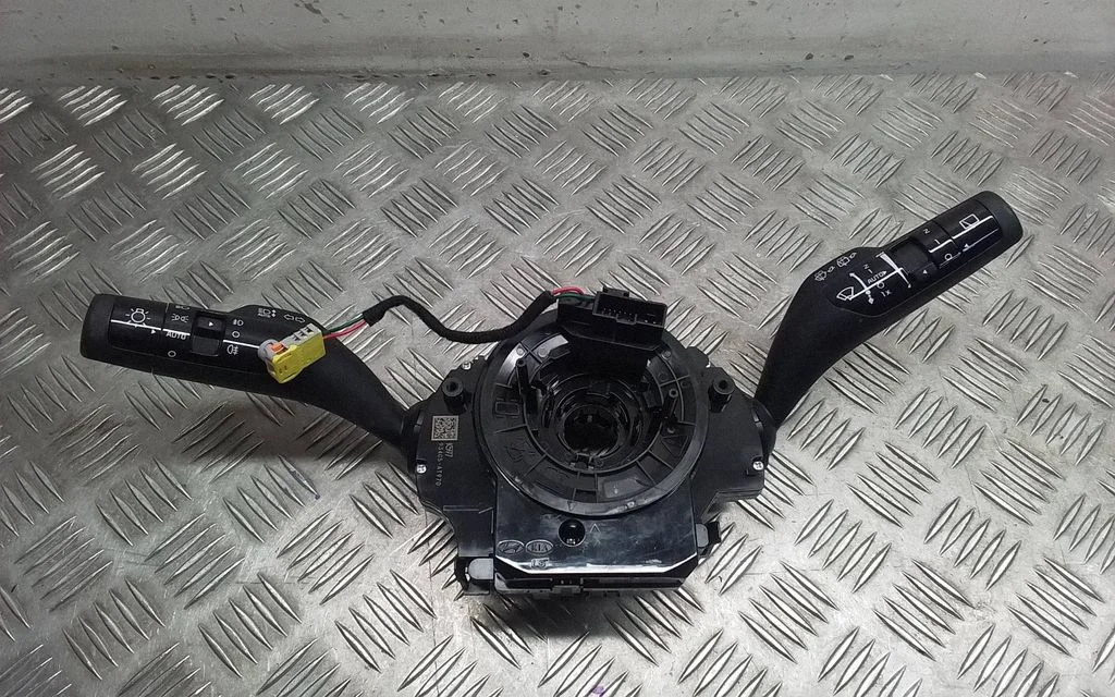 Wiper turn signal indicator stalk/switch – KIA Niro (2022-)